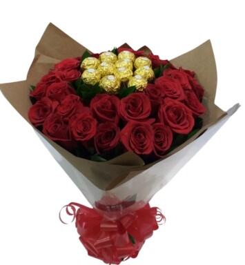 BOU032- BOUQUET ROSAS -FERREROS