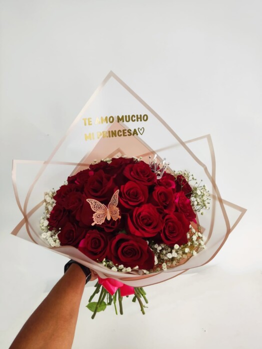 BOU049- BOUQUET DE ROSAS