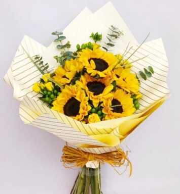 BOU062-BOUQUET DE GIRASOLES