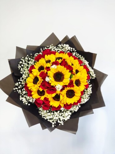BOU077-BOUQUET GIRASOLES Y ROSAS